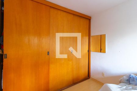 Quarto 2 de apartamento à venda com 3 quartos, 68m² em Medianeira, Porto Alegre