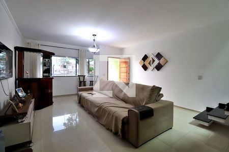 Sala de casa para alugar com 3 quartos, 250m² em Vila Curuçá, Santo André