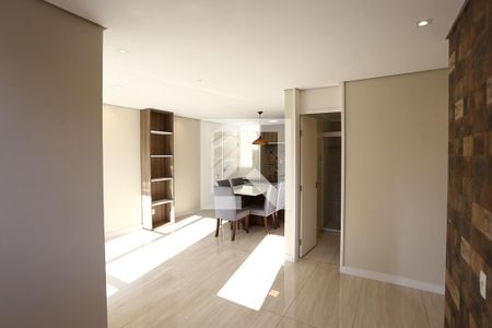 Sala de apartamento para alugar com 2 quartos, 64m² em Vila Praia, São Paulo