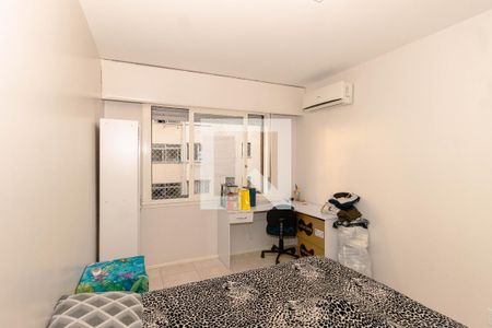 Quarto  de apartamento à venda com 1 quarto, 45m² em Farroupilha, Porto Alegre