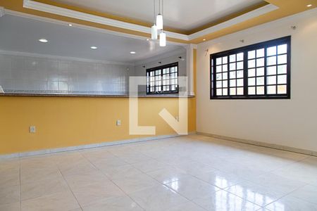 Sala de casa de condomínio para alugar com 4 quartos, 300m² em Vargem Grande, Rio de Janeiro