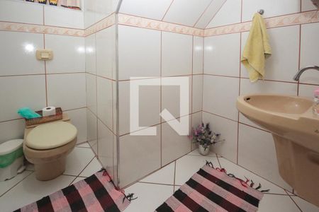 Banheiro de casa à venda com 3 quartos, 194m² em Jardim Tietê, São Paulo