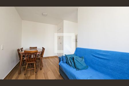 Sala de apartamento para alugar com 2 quartos, 42m² em Usina Piratininga, São Paulo