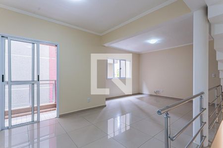 Sala de casa de condomínio para alugar com 3 quartos, 158m² em Vila Bastos, Santo André