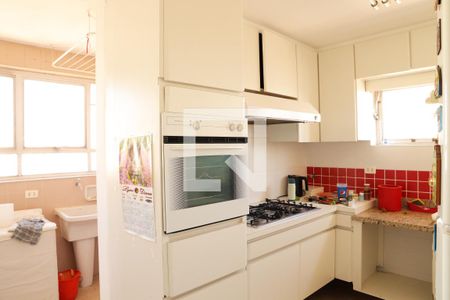 Cozinha de apartamento à venda com 3 quartos, 140m² em Santa Cecília, São Paulo