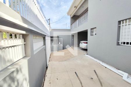 Quintal de casa à venda com 3 quartos, 350m² em Jardim New York, Campinas