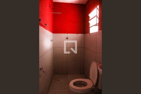 Banheiro de casa para alugar com 1 quarto, 30m² em Guarapiranga, São Paulo