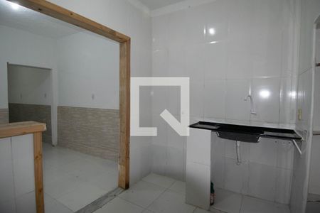 Cozinha de casa para alugar com 1 quarto, 55m² em Vila Meriti, Duque de Caxias