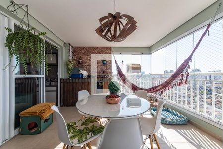 Varanda de apartamento à venda com 2 quartos, 94m² em Vila Brasílio Machado, São Paulo