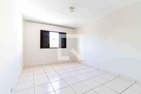 Quarto 1 de casa para alugar com 2 quartos, 160m² em Vila Império, São Paulo