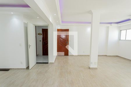 Sala de apartamento para alugar com 3 quartos, 120m² em Parque Maria Domitila, São Paulo