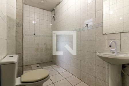 Banheiro de casa à venda com 1 quarto, 60m² em Vila Baruel, São Paulo