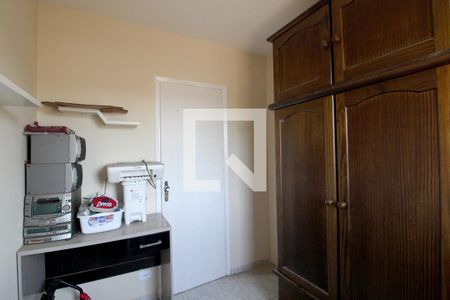 Quarto 2 de apartamento para alugar com 2 quartos, 50m² em Vila Haro, Sorocaba