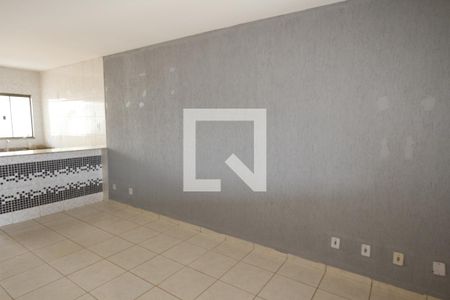 sala de casa para alugar com 3 quartos, 90m² em Residencial Center Ville, Goiânia
