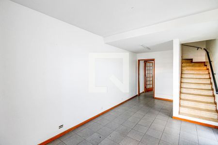 Sala de casa para alugar com 2 quartos, 120m² em Santo Amaro, São Paulo