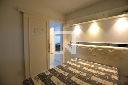 Quarto 1 de apartamento para alugar com 2 quartos, 60m² em Teresópolis, Porto Alegre