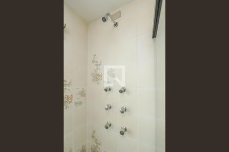 Apartamento à venda com 370m², 3 quartos e 2 vagas Apartamento à venda com 370m², 3 quartos e 2 vagasBanheiro Social 1