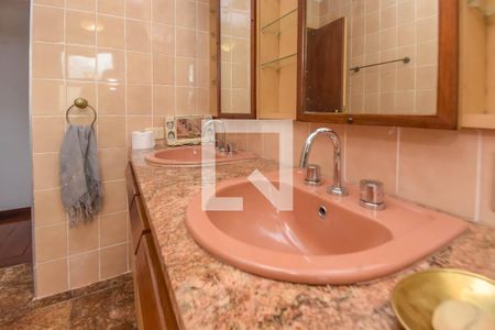 Apartamento à venda com 370m², 3 quartos e 2 vagas Apartamento à venda com 370m², 3 quartos e 2 vagasBanheiro do Quarto 2