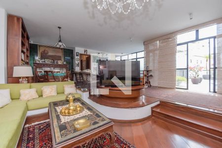 Apartamento à venda com 370m², 3 quartos e 2 vagas Apartamento à venda com 370m², 3 quartos e 2 vagasSala da cobertura