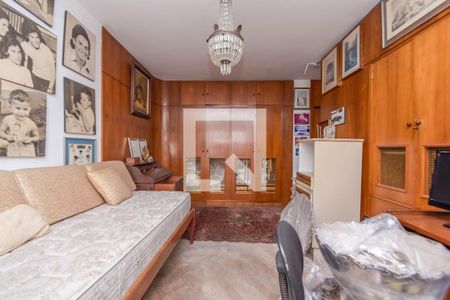 Apartamento à venda com 370m², 3 quartos e 2 vagas Apartamento à venda com 370m², 3 quartos e 2 vagasQuarto 2 - Suíte