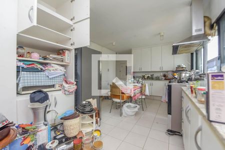 Apartamento à venda com 370m², 3 quartos e 2 vagas Apartamento à venda com 370m², 3 quartos e 2 vagasCozinha