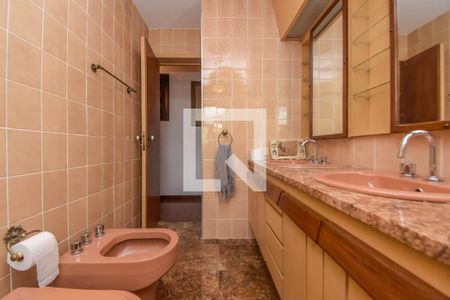 Apartamento à venda com 370m², 3 quartos e 2 vagas Apartamento à venda com 370m², 3 quartos e 2 vagasBanheiro do Quarto 2