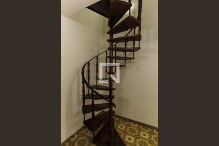 Escada de casa à venda com 3 quartos, 170m² em Alto da Mooca, São Paulo