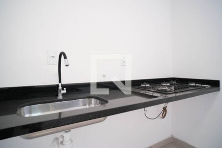 Sala/Cozinha de apartamento à venda com 2 quartos, 47m² em Conjunto Habitacional Padre Manoel de Paiva, São Paulo