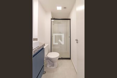 Studio - Banheiro de kitnet/studio para alugar com 1 quarto, 26m² em Sé, São Paulo