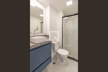 Studio - Banheiro de kitnet/studio para alugar com 1 quarto, 26m² em Sé, São Paulo