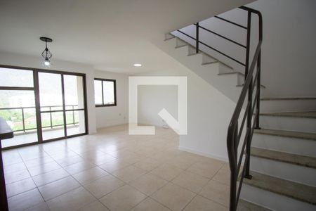 Apartamento para alugar com 160m², 3 quartos e 2 vagasSala