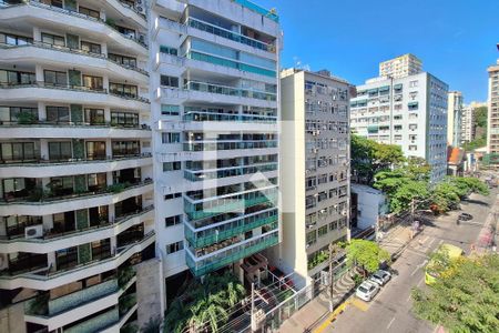 Apartamento à venda com 119m², 3 quartos e sem vaga Apartamento à venda com 119m², 3 quartos e sem vagaSuíte