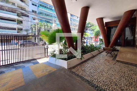 Apartamento à venda com 119m², 3 quartos e sem vaga Apartamento à venda com 119m², 3 quartos e sem vagaFachada