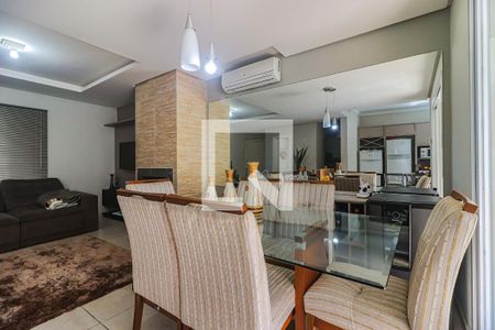 Sala de casa à venda com 3 quartos, 145m² em Fátima, Canoas
