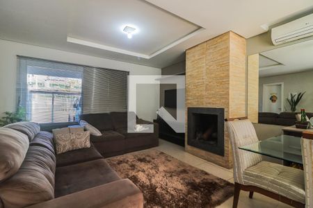 Sala de casa à venda com 3 quartos, 145m² em Fátima, Canoas
