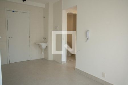 Sala/Cozinha de apartamento para alugar com 2 quartos, 35m² em Barra Funda, São Paulo