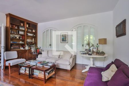 Sala de casa à venda com 4 quartos, 380m² em Jardim das Bandeiras, São Paulo
