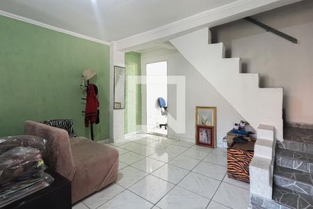 Sala de casa à venda com 2 quartos, 100m² em Jardim Santa Cecilia, Guarulhos