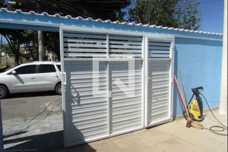 Detalhe da Garagem de casa para alugar com 2 quartos, 60m² em Campo Grande, Rio de Janeiro