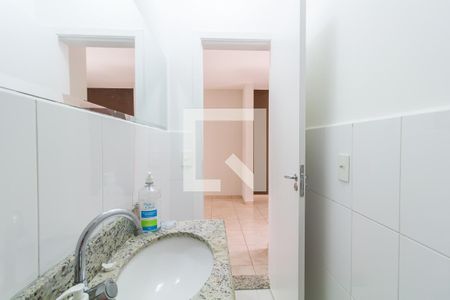 Lavabo de casa de condomínio para alugar com 3 quartos, 136m² em Vila Oliveira, Mogi das Cruzes