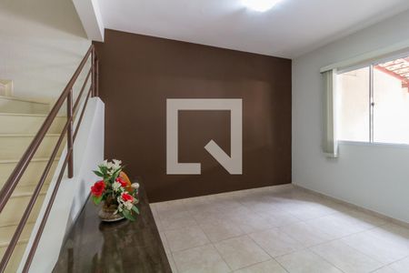 Sala/Sala de Jantar de casa de condomínio para alugar com 3 quartos, 136m² em Vila Oliveira, Mogi das Cruzes