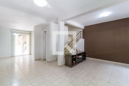 Sala/Sala de Jantar de casa de condomínio para alugar com 3 quartos, 136m² em Vila Oliveira, Mogi das Cruzes