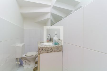 Lavabo de casa de condomínio para alugar com 3 quartos, 136m² em Vila Oliveira, Mogi das Cruzes