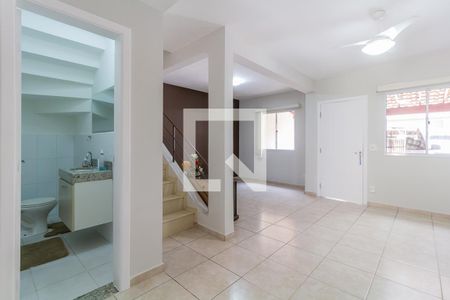 Sala/Sala de Jantar de casa de condomínio para alugar com 3 quartos, 136m² em Vila Oliveira, Mogi das Cruzes