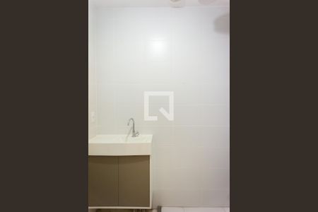 Banheiro de kitnet/studio para alugar com 1 quarto, 28m² em Brás, São Paulo