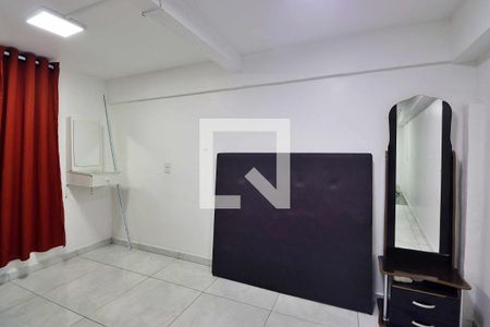 Quarto de casa para alugar com 1 quarto, 35m² em Campestre, Santo André