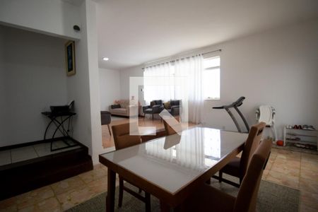 Sala de casa à venda com 3 quartos, 450m² em Vargem Pequena, Rio de Janeiro