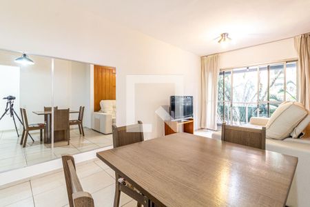 Sala de apartamento para alugar com 2 quartos, 70m² em Vila Nova Conceição, São Paulo