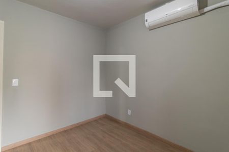 Quarto de apartamento para alugar com 1 quarto, 54m² em Azenha, Porto Alegre