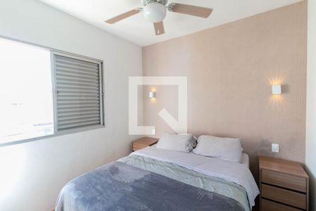 Quarto 2 de apartamento para alugar com 2 quartos, 70m² em Carlos Prates, Belo Horizonte